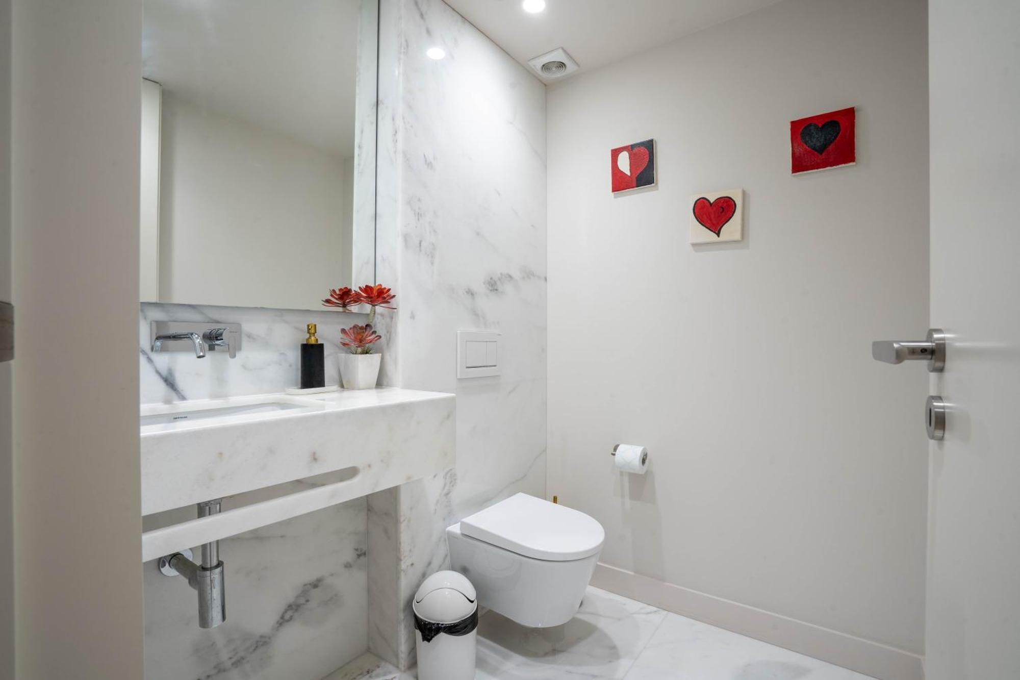 Primrose 1Br Delight W Parking By Lovelystay Porto Eksteriør bilde