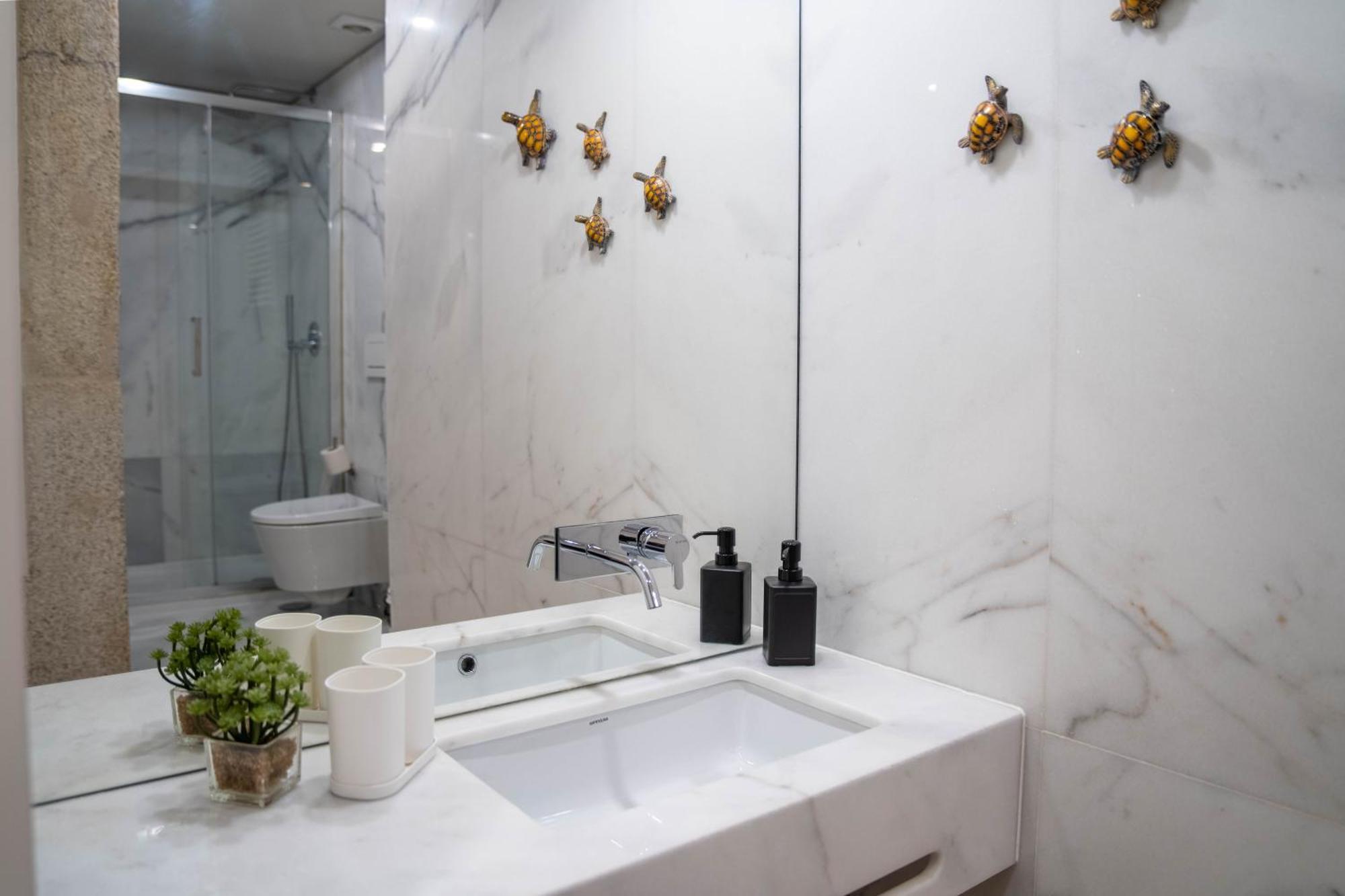 Primrose 1Br Delight W Parking By Lovelystay Porto Eksteriør bilde