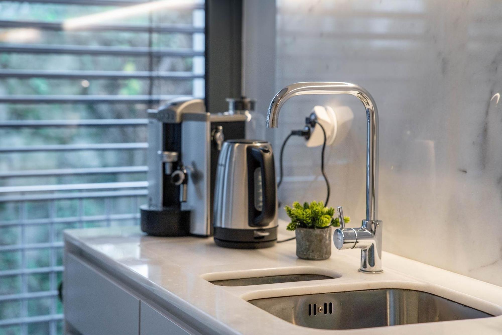 Primrose 1Br Delight W Parking By Lovelystay Porto Eksteriør bilde